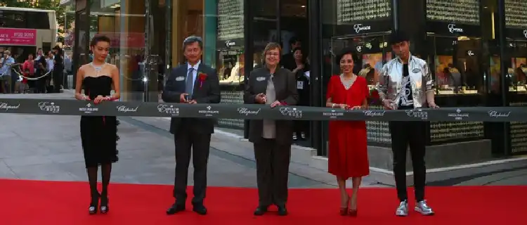 2014 - Emperor Watch & Jewellery Singapore