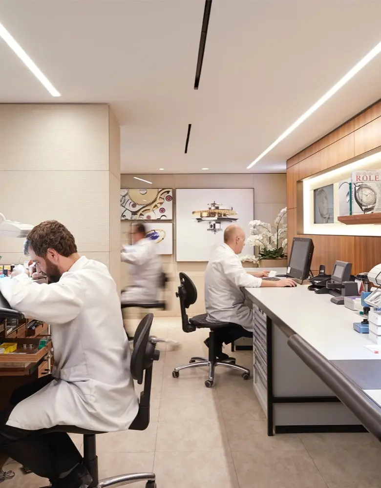First-Class Service - Emperor Watch & Jewellery Singapore